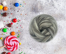 Load image into Gallery viewer, Humbug Icelandic Fibre
