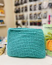 Load image into Gallery viewer, Handmade Crochet Bag - Light Green
