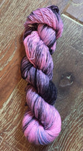 Load image into Gallery viewer, SEXY SINGLES - Superwash Merino Single Ply Fingering Yarn, 100g/3.5oz, Hey Girl
