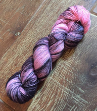 Load image into Gallery viewer, SEXY SINGLES - Superwash Merino Single Ply Fingering Yarn, 100g/3.5oz, Hey Girl
