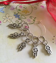 Load image into Gallery viewer, Set of 5 Dreamcatchers Stitch Markers
