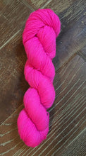 Load image into Gallery viewer, SEXY SINGLES - Superwash Merino Nylon Sparkle Sock Yarn, 100g, Fame
