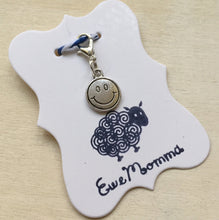 Load image into Gallery viewer, Smiley Face Stitch Marker
