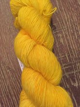 Load image into Gallery viewer, Superwash Merino Single Ply Fingering Yarn, 100g/3.5oz, Disco Stick
