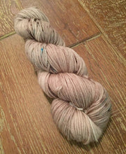 Load image into Gallery viewer, SEXY SINGLES - Superwash Merino DK/Light Worsted Yarn Wool, 200g, John Wayne
