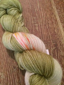 SEXY SINGLES - Superwash Merino DK/Light Worsted Yarn Wool, 100g/3.5oz, Amstel