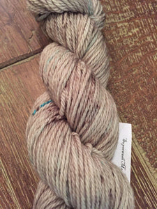 SEXY SINGLES - Superwash Merino Aran/Worsted Yarn Wool, 100g/3.5oz, John Wayne