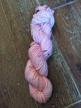 Load image into Gallery viewer, Superwash Chunky Singles Merino, 100g/3.5oz, Baby Cheeks
