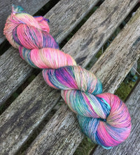Load image into Gallery viewer, Superwash Merino Single Ply Fingering Yarn, 100g/3.5oz, Freakin Mermaid
