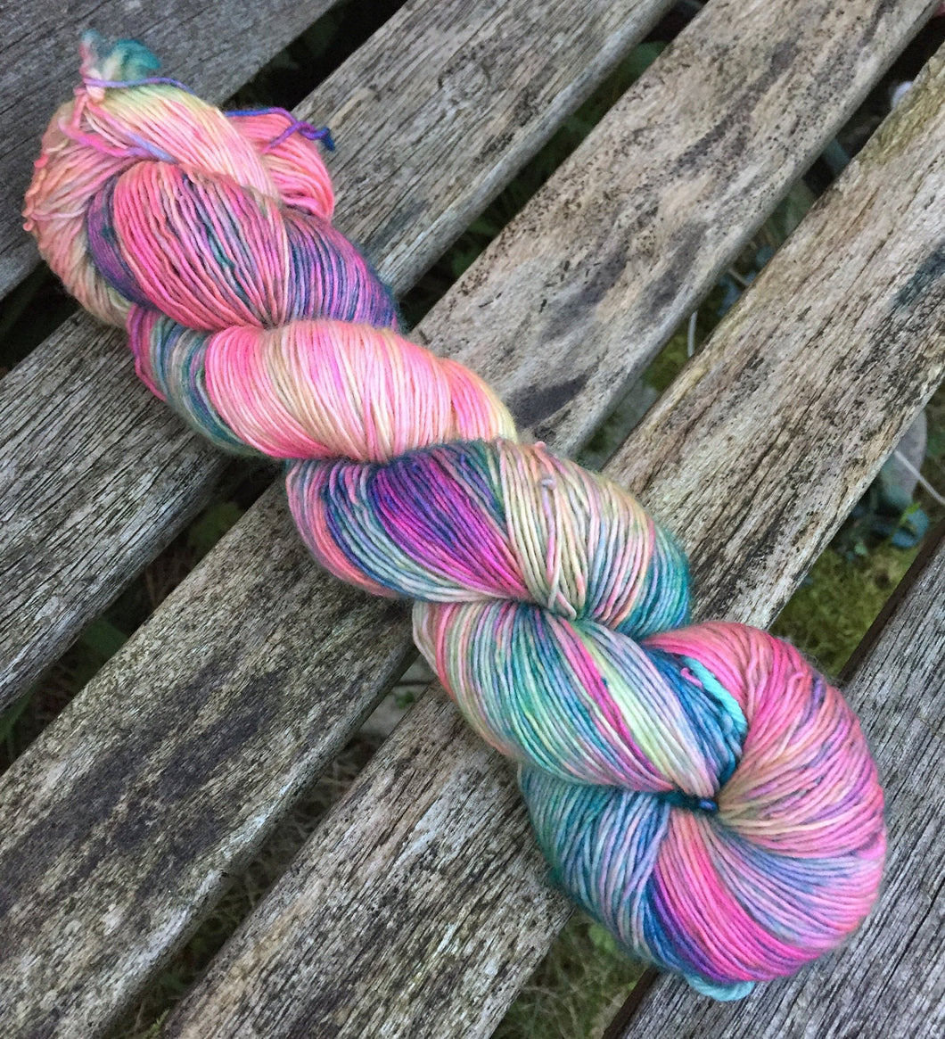 Superwash Merino Single Ply Fingering Yarn, 100g/3.5oz, Freakin Mermaid