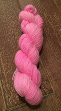 Load image into Gallery viewer, SEXY SINGLES - Superwash MCN Sock Yarn, 100g/3.5oz, Daddy&#39;s Girl
