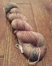 Load image into Gallery viewer, SEXY SINGLES - Superwash Merino Nylon Sock Yarn, 100g/3.5oz, John Wayne
