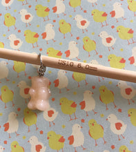 Load image into Gallery viewer, Gummy Bear Stitch Marker
