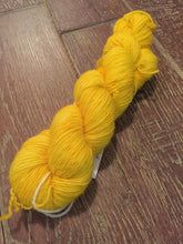 Load image into Gallery viewer, Superwash Merino Single Ply Fingering Yarn, 100g/3.5oz, Disco Stick
