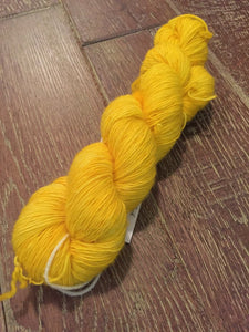 Superwash Merino Single Ply Fingering Yarn, 100g/3.5oz, Disco Stick