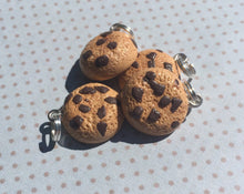 Load image into Gallery viewer, Chocolate Chip Cookie Stitch Marker
