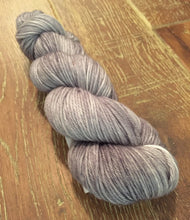 Load image into Gallery viewer, Superwash Merino DK/Light Worsted Yarn Wool, 100g/3.5oz, Isaac
