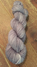 Load image into Gallery viewer, Superwash Merino DK/Light Worsted Yarn Wool, 100g/3.5oz, Isaac
