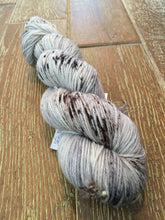 Load image into Gallery viewer, SEXY SINGLES - Superwash Sport/5 Ply Yarn Wool, 100g, Tearin Up The Gravel
