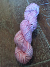 Load image into Gallery viewer, Superwash Chunky Singles Merino, 100g/3.5oz, Baby Cheeks
