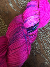 Load image into Gallery viewer, SEXY SINGLES - Superwash Merino Nylon Sock Yarn, 100g/3.5oz, Confetti Angel
