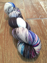 Load image into Gallery viewer, Superwash Merino DK/Light Worsted Yarn Wool, 100g/3.5oz, A-Yo
