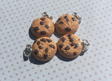 Load image into Gallery viewer, Chocolate Chip Cookie Stitch Marker
