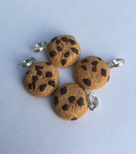 Load image into Gallery viewer, Chocolate Chip Cookie Stitch Marker
