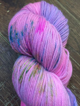 Load image into Gallery viewer, SEXY SINGLES - Superwash MCN Sock Yarn, 100g/3.5oz, Unicorn Frappaccino
