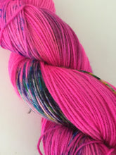 Load image into Gallery viewer, SEXY SINGLES - Superwash Merino Nylon Sock Yarn, 100g/3.5oz, Confetti Angel

