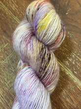 Load image into Gallery viewer, SEXY SINGLES - Superwash Merino Sparkle Single Ply Fingering Yarn, 100g/3.5oz, Dreamsicle
