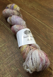 SEXY SINGLES - Superwash Merino Sparkle Single Ply Fingering Yarn, 100g/3.5oz, Dreamsicle