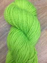 Load image into Gallery viewer, Superwash Merino Aran/Worsted Yarn Wool, 100g/3.5oz, Gamma
