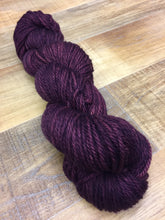 Load image into Gallery viewer, SEXY SINGLES - Superwash Merino Aran/Worsted Yarn Wool, 100g, Professor
