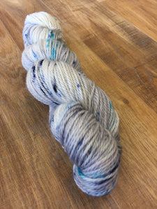 Superwash Merino Aran/Worsted Yarn Wool, 100g/3.5oz, Mirror On The Ceiling