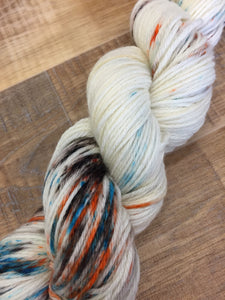 SEXY SINGLES - Superwash Merino DK/Light Worsted Yarn Wool, 300g, Subtext and Fantasy