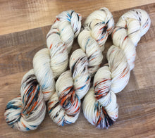 Load image into Gallery viewer, SEXY SINGLES - Superwash Merino DK/Light Worsted Yarn Wool, 300g, Subtext and Fantasy
