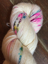 Load image into Gallery viewer, Superwash Merino Single Ply Fingering Yarn, 100g/3.5oz, Pop Tart
