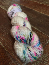 Load image into Gallery viewer, Superwash Merino Single Ply Fingering Yarn, 100g/3.5oz, Pop Tart
