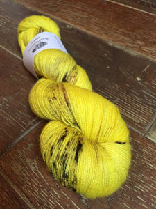Superwash Merino Nylon Titanium Sock Yarn, 100g/3.5oz, Bananadrama