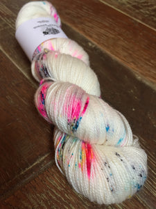 Superwash Merino Nylon Titanium Sock Yarn, 100g/3.5oz, Pop Tart