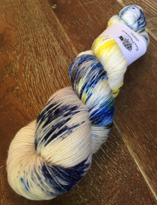 Superwash Merino Nylon Platinum Sock Yarn, 100g/3.5oz, I Love New York