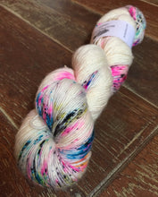 Load image into Gallery viewer, Superwash Merino Single Ply Fingering Yarn, 100g/3.5oz, Pop Tart
