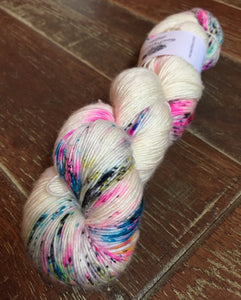 Superwash Merino Single Ply Fingering Yarn, 100g/3.5oz, Pop Tart