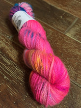 Load image into Gallery viewer, SEXY SINGLES - Superwash BFL Aran/Worsted Yarn Wool, 100g, Intergalactic
