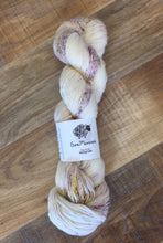 Load image into Gallery viewer, Superwash Merino Single Ply Fingering Yarn, 100g/3.5oz, Lavender Blonde

