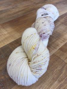 Superwash Bluefaced Leicester Nylon Ultimate Sock Yarn, 100g/3.5oz, Lavender Blonde