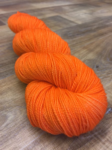Superwash Merino Nylon Sparkle Sock Yarn, 100g/3.5oz, Tonal/Semi-Solid, Orange Colored Sky