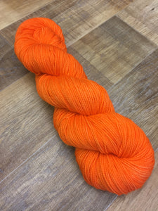 Superwash Merino Nylon Sparkle Sock Yarn, 100g/3.5oz, Tonal/Semi-Solid, Orange Colored Sky