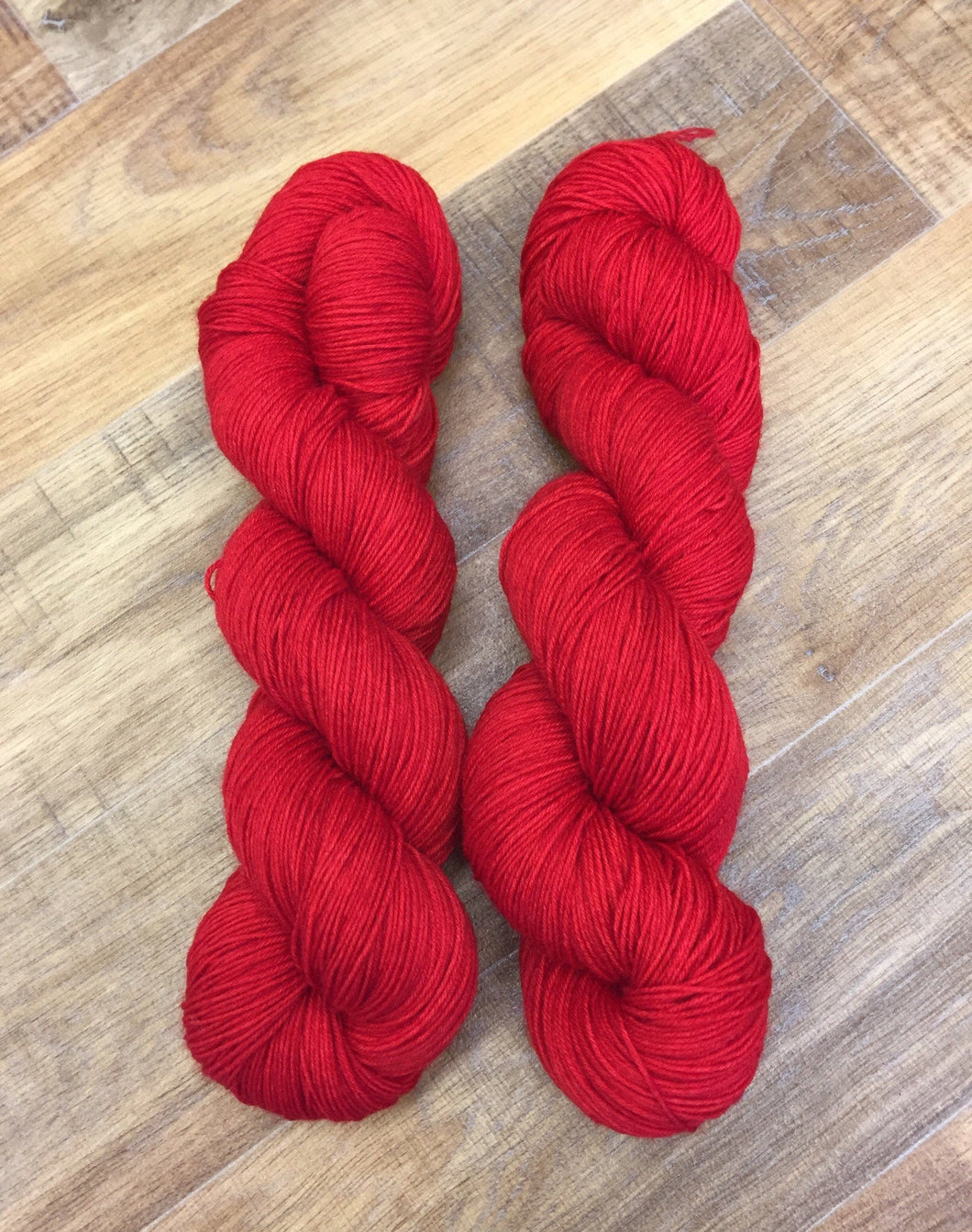 Superwash Bluefaced Leicester Nylon Ultimate Sock Yarn, 100g/3.5oz, Semi Solid, Bloody Mary